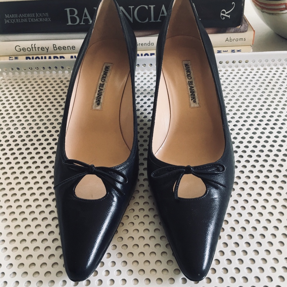 Manolo Blahnik Kitten Heel Pump